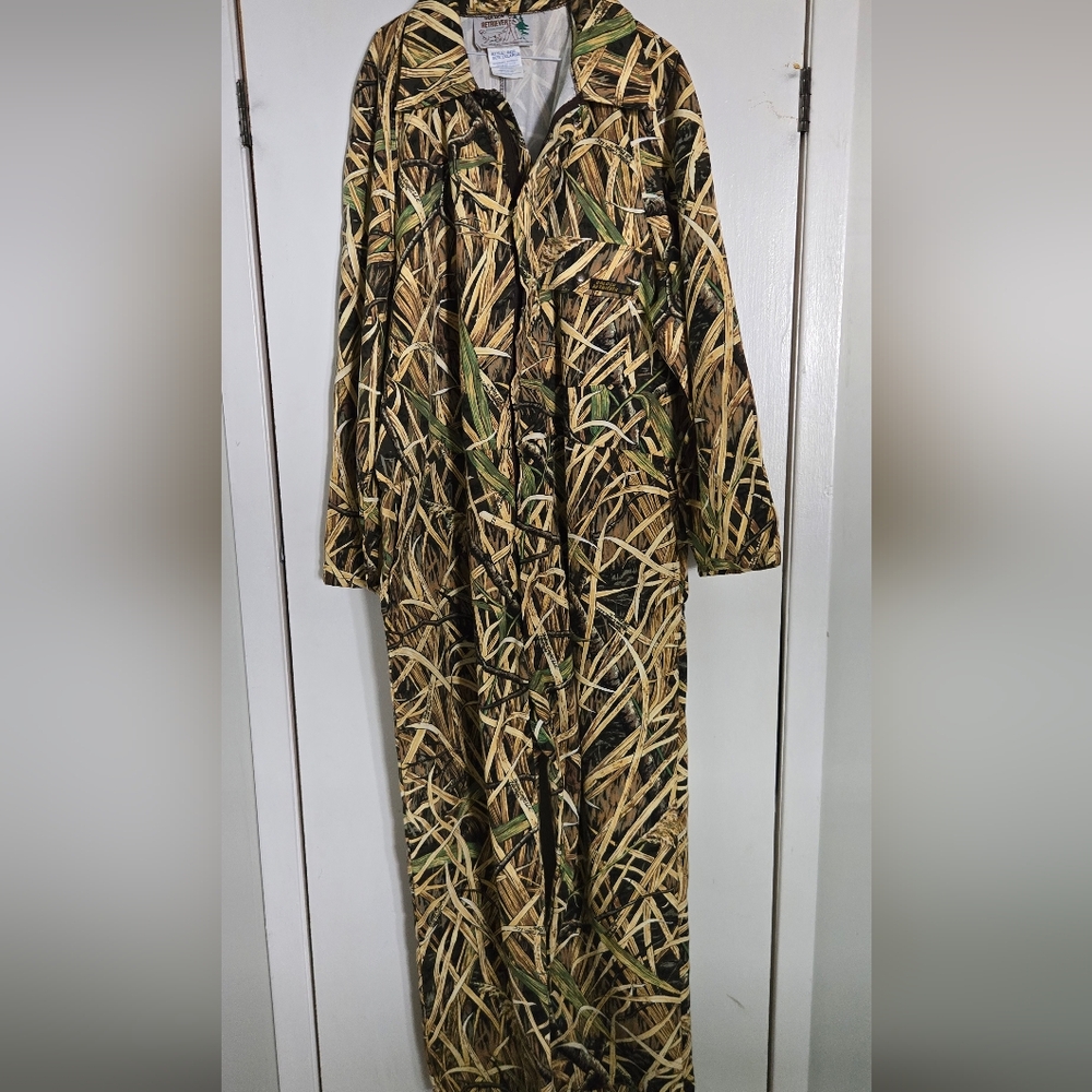 Deadstock Golden Retriever Camo Hunting Coveralls XXL